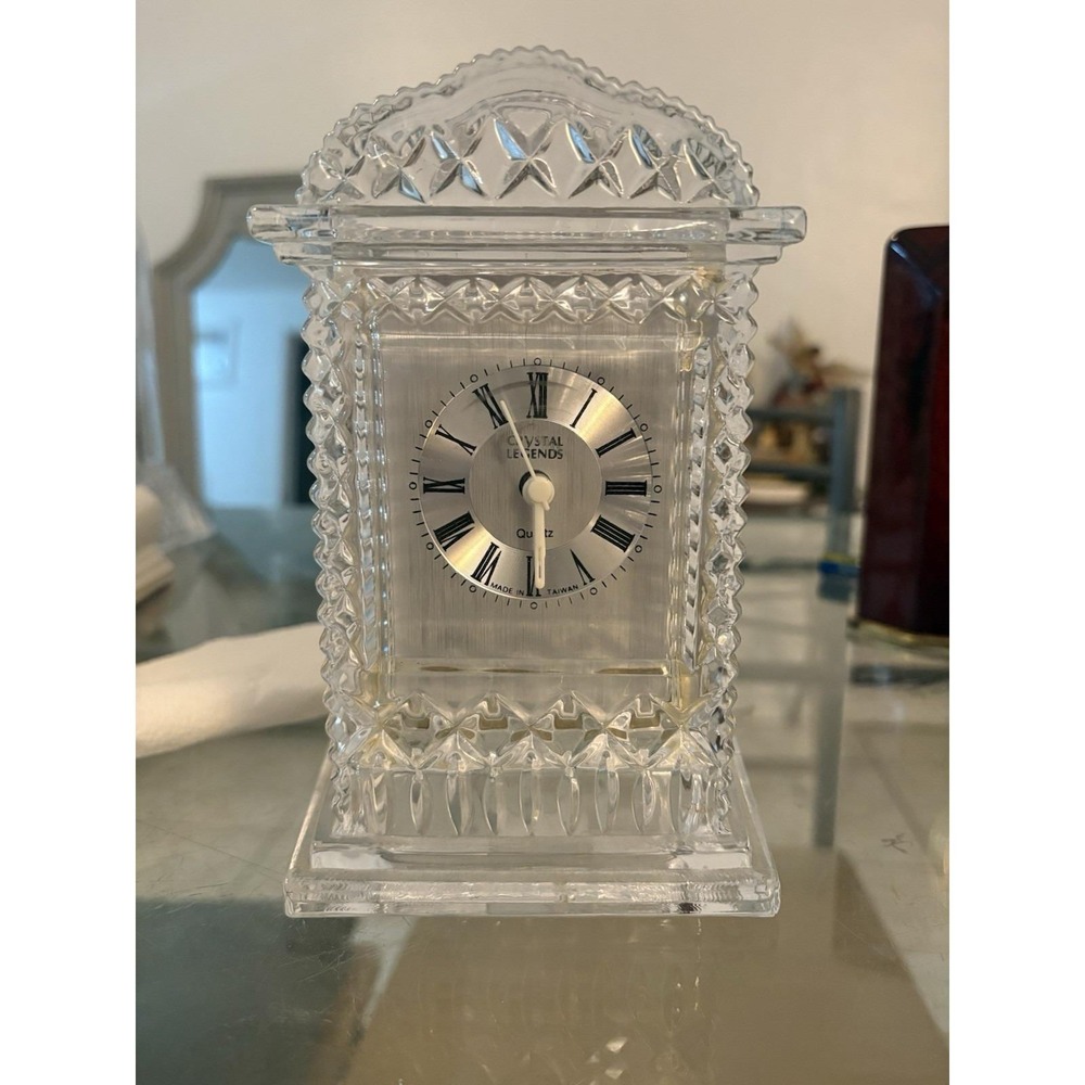 VTG Crystal Legends by Godinger Lead Crystal Mantel Desk Clock Quartz Tested 7.5